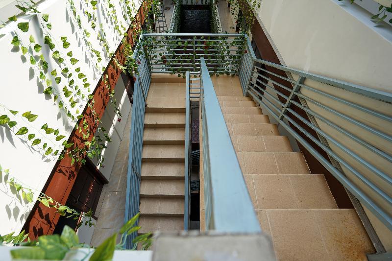 Reddoorz At Pondok Candra Surabaya Exteriör bild